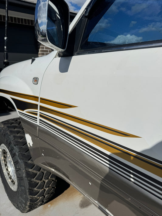 100/105 Series 'FALCON' decal