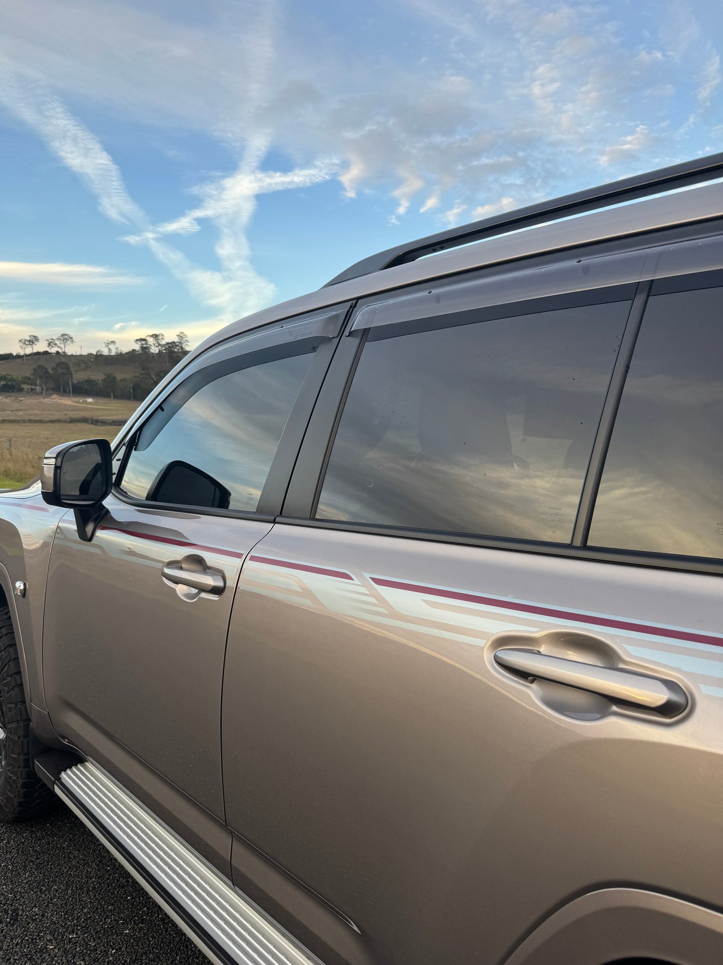 300 Series 'EDGE' decal